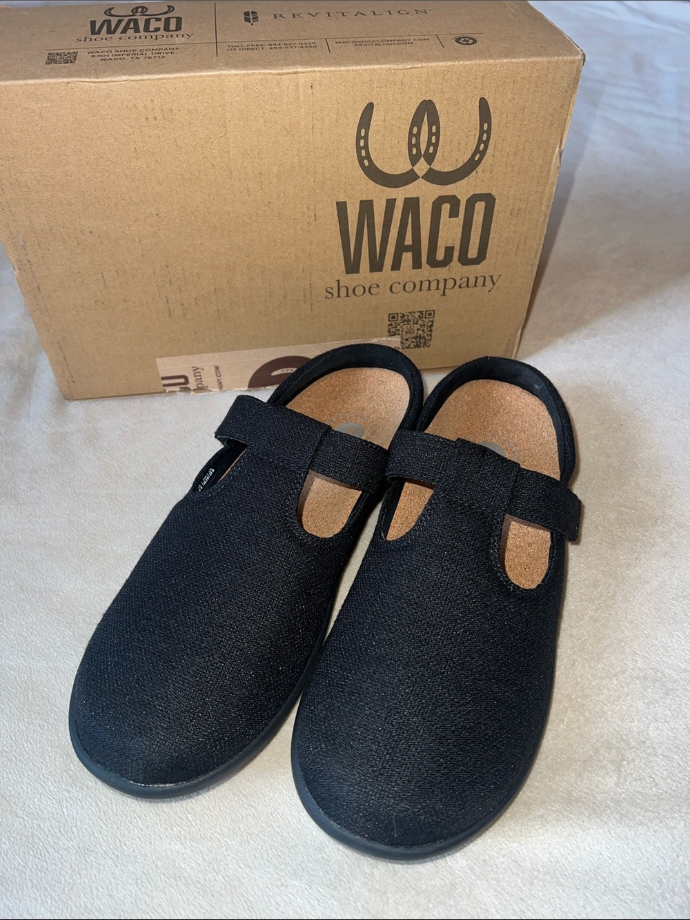 Waco Kingston Clog in Black